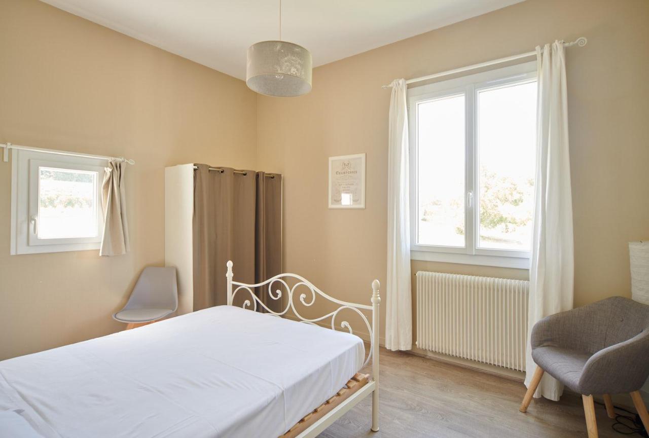 Le Carre Saint Pierre - Chambres D'Hotes Marey-les-Fussey المظهر الخارجي الصورة